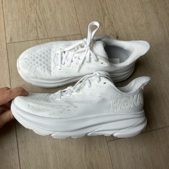 Hoka one one Women's Clifton 9 White Running Shoes Sz 7 - Picture 5 of 6